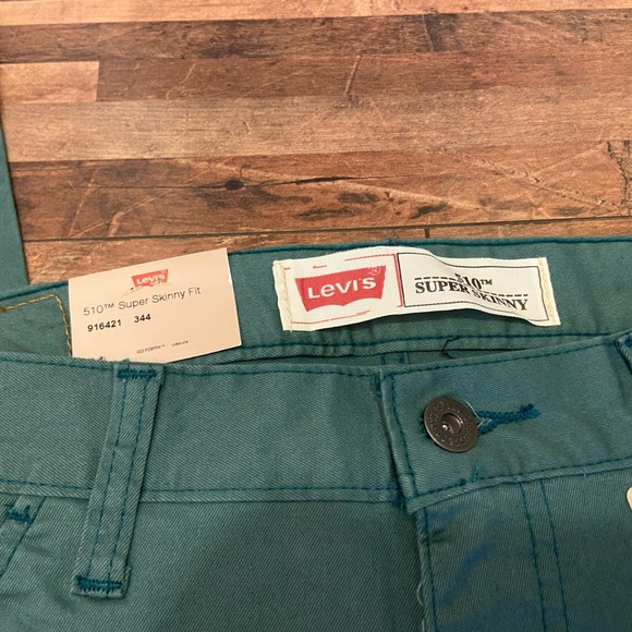 NWT Levi’s 501 Super Skinny in Green - Picture 4 of 11